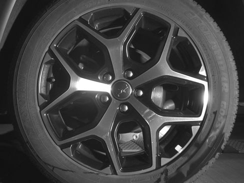 Used 2025 Jeep Compass Limited image 14