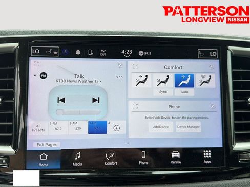 Used 2024 Chrysler Pacifica Touring-L FWD image 7