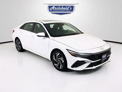 Used 2025 Hyundai Elantra SEL