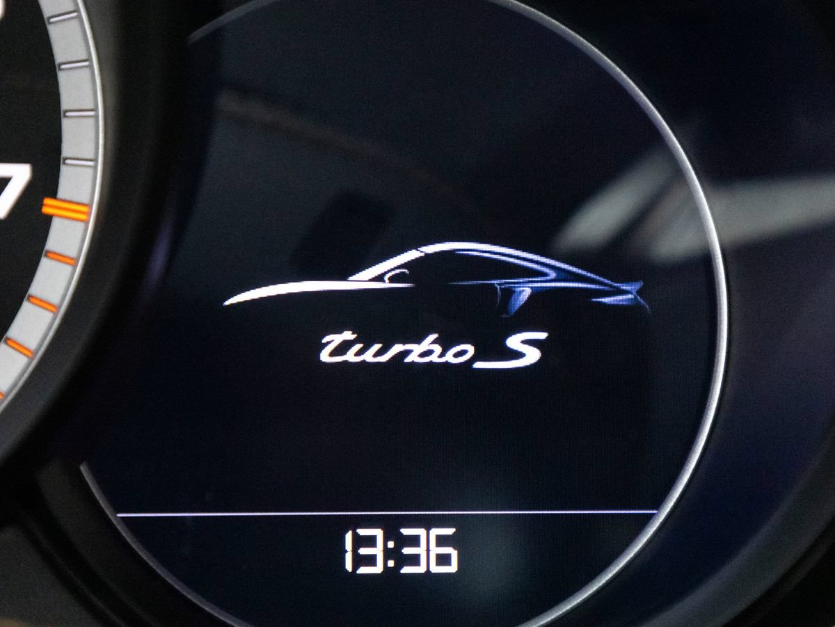 Certified 2018 Porsche 911 Turbo S AWD/4WD image 31
