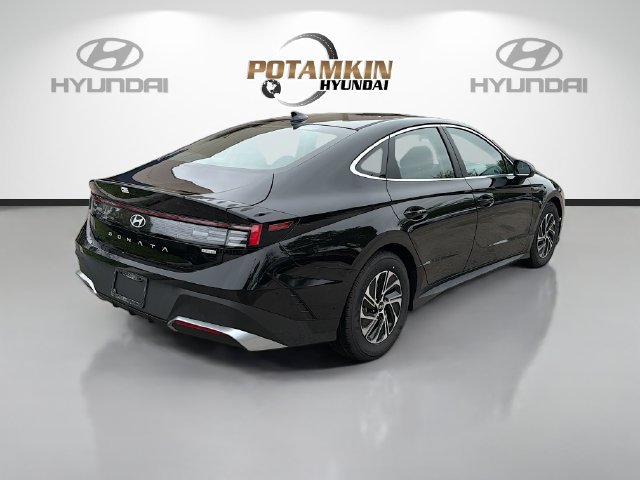 New 2026 Hyundai Sonata Blue FWD image 5