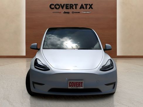 Used 2025 Tesla Model Y Performance AWD/4WD image 9