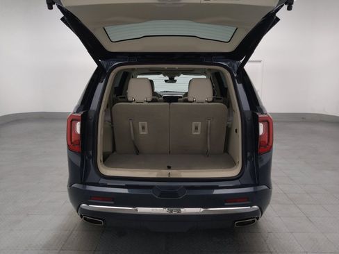 Used 2020 GMC Acadia Denali w/ Technology Package FWD image 29