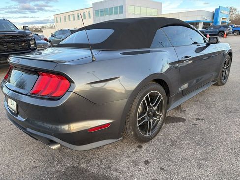 Used 2020 Ford Mustang Premium image 3