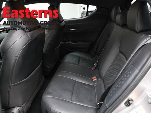 Used 2019 Toyota C-HR Limited FWD image 21