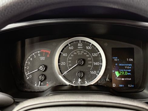 Used 2022 Toyota Corolla LE image 12