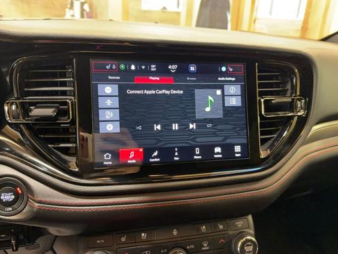 Used 2025 Dodge Durango R/T w/ Blacktop Package image 25