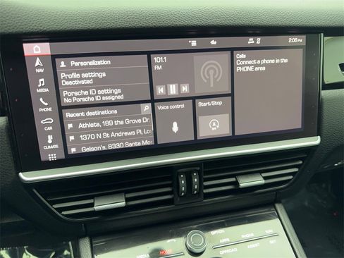 Used 2021 Porsche Cayenne Coupe image 60