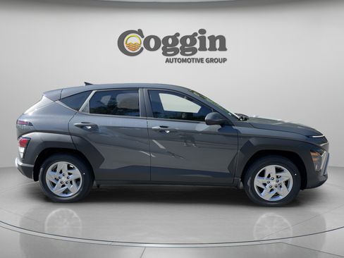 Certified 2026 Hyundai Kona SE FWD image 7