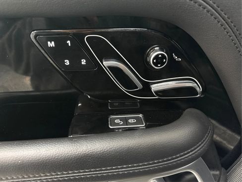 Used 2019 Land Rover Range Rover AWD/4WD image 24