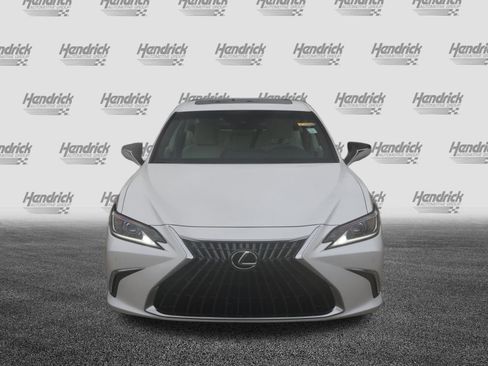 Used 2022 Lexus ES 350 w/ Premium Package FWD image 3
