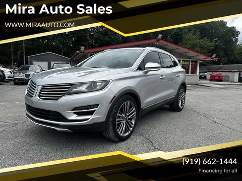 Used 2016 Lincoln MKC Reserve image 1