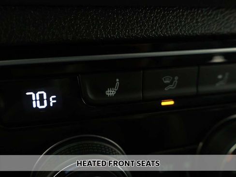 Used 2023 Volkswagen Atlas Cross Sport SE w/ Panoramic Sunroof Package image 7