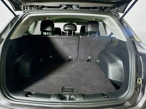 Used 2022 Jeep Compass Latitude image 27