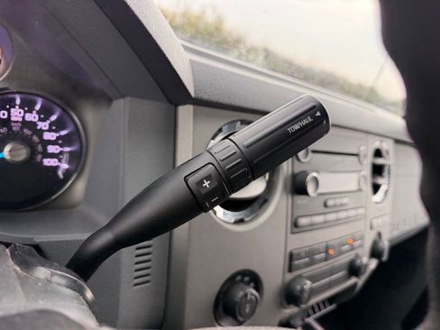 Used 2015 Ford F250 XLT w/ XLT Value Package AWD/4WD image 16