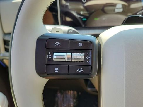 New 2025 Hyundai Santa Fe Calligraphy FWD image 5