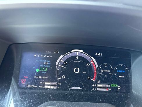 Used 2024 Toyota Sequoia Platinum AWD/4WD image 18