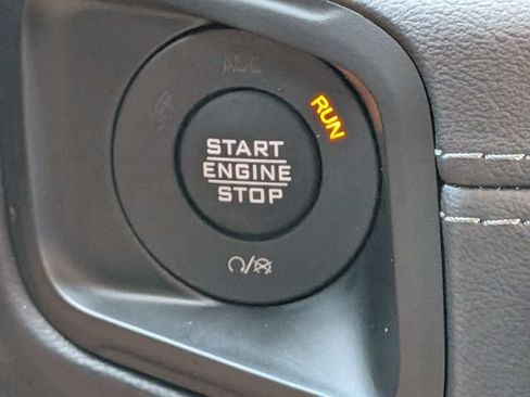 Used 2024 Jeep Gladiator Rubicon w/ Safety Group AWD/4WD image 37