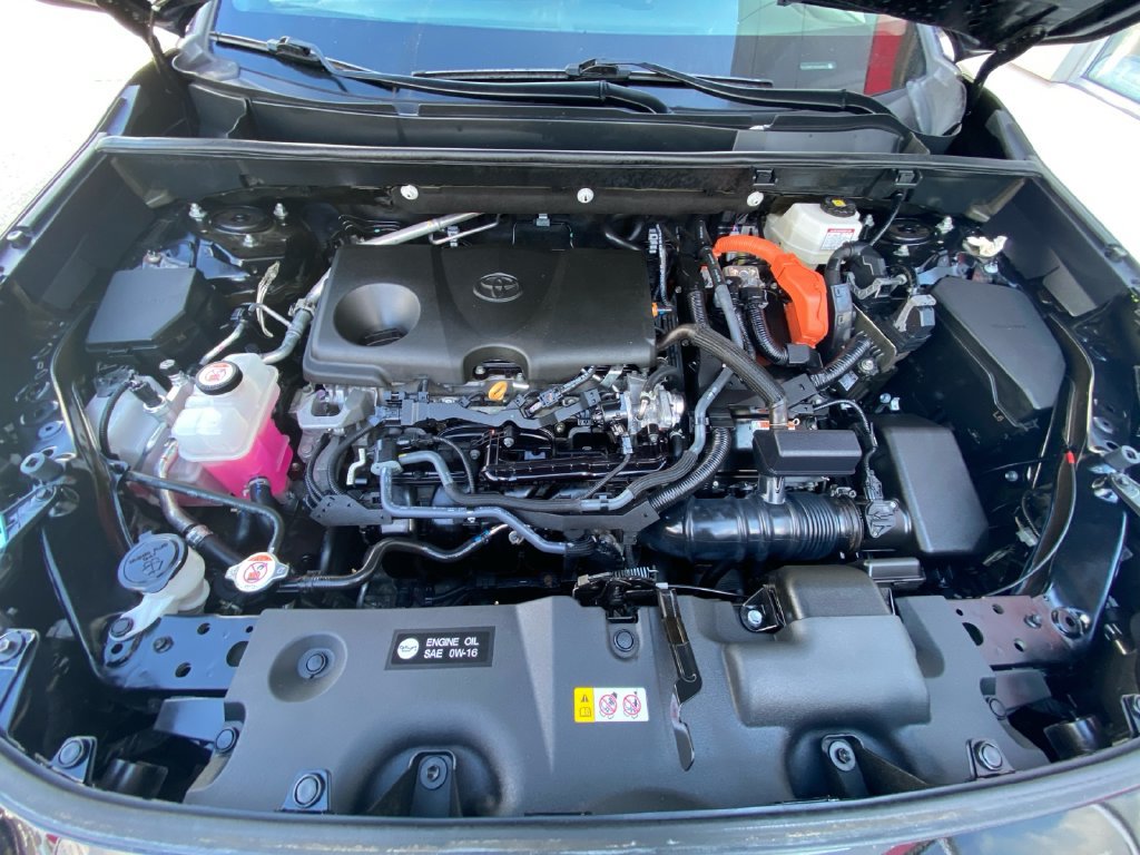 Used 2023 Toyota RAV4 LE AWD/4WD image 30