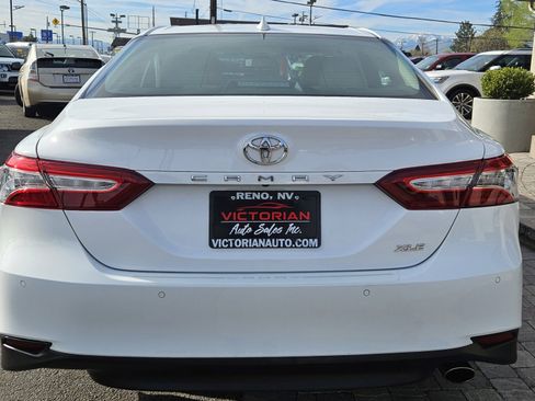 Used 2018 Toyota Camry XLE w/ Audio Package image 7