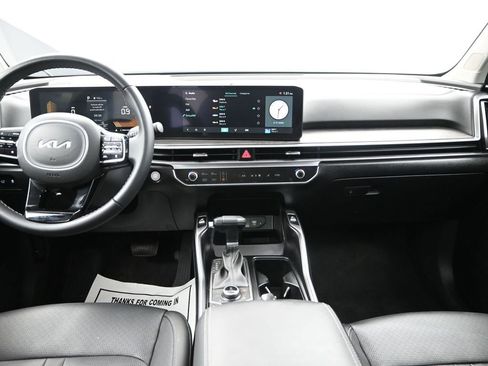 Certified 2025 Kia Sorento X-Line EX image 34