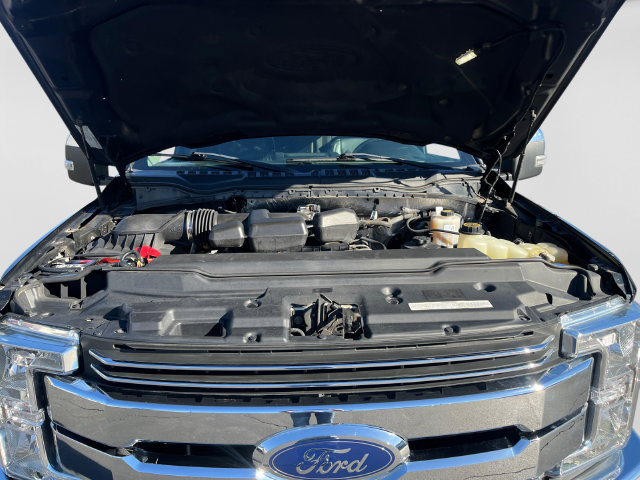 Used 2019 Ford F350 Lariat w/ Lariat Ultimate Package AWD/4WD image 32