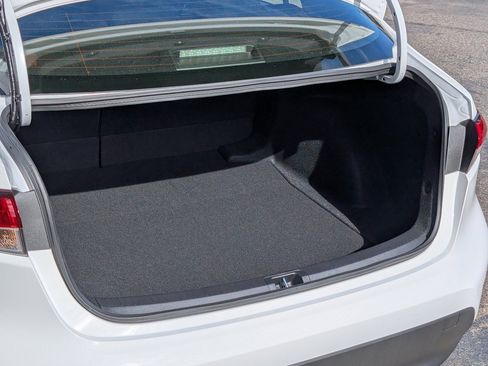 Used 2026 Toyota Corolla LE image 9