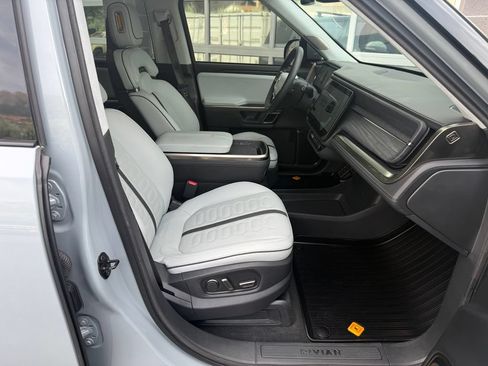 Used 2023 Rivian R1S Adventure AWD/4WD image 51