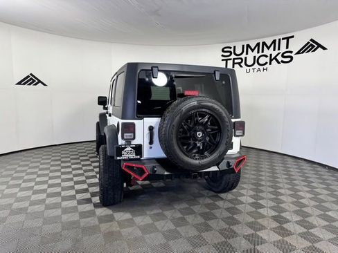Used 2018 Jeep Wrangler Unlimited Sport AWD/4WD image 13