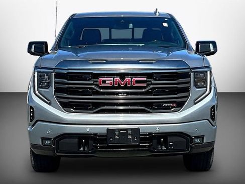 Used 2023 GMC Sierra 1500 AT4 w/ AT4 Premium Package AWD/4WD image 3