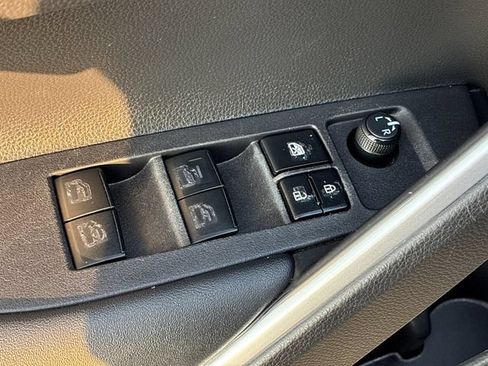 Used 2024 Toyota Corolla Cross AWD Hybrid image 13