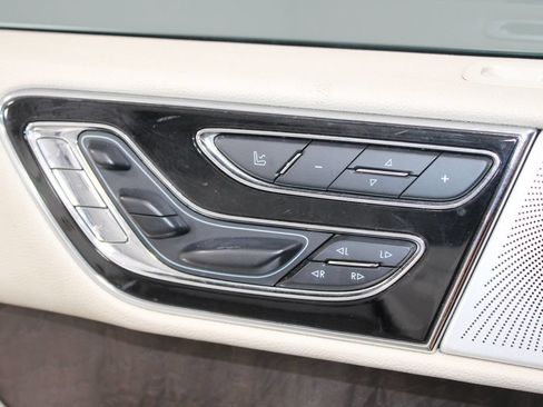 Used 2020 Lincoln Navigator L Reserve w/ Luxury Package AWD/4WD image 29