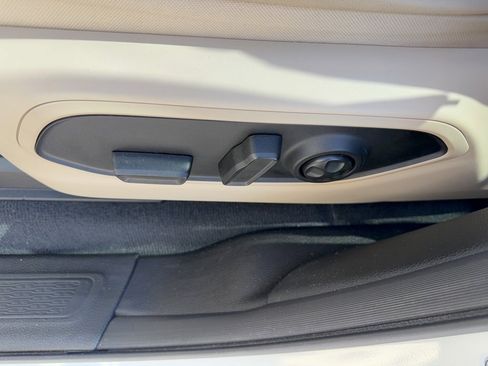 Used 2023 Jeep Grand Cherokee L Limited w/ Luxury Tech Group II image 38