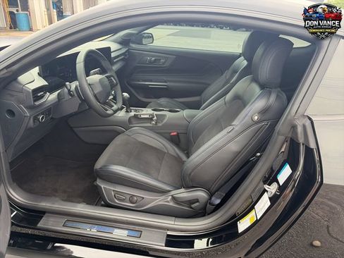 Used 2025 Ford Mustang Dark Horse w/ Dark Horse Handlin Package RWD image 10