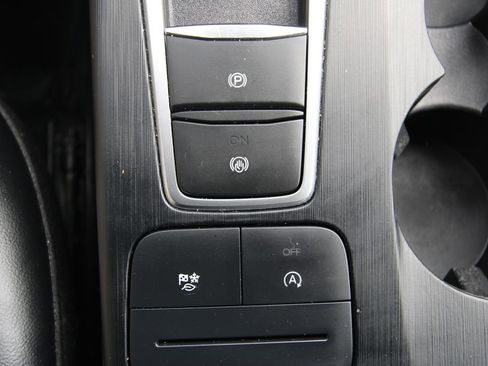 Used 2023 Ford Escape ST-Line image 25