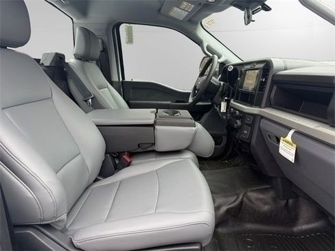 New 2025 Ford F250 XL w/ FX4 Off-Road Package AWD/4WD image 15