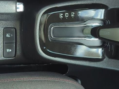 Used 2020 Chevrolet Sonic LT w/ Convenience Package image 9