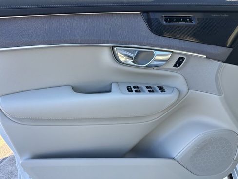 New 2026 Volvo XC90 B6 Ultra image 12