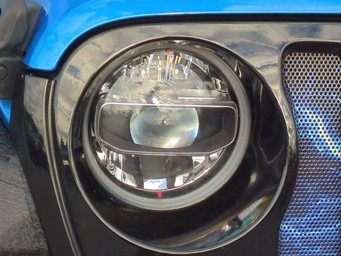 Used 2022 Jeep Wrangler Unlimited Sport image 10