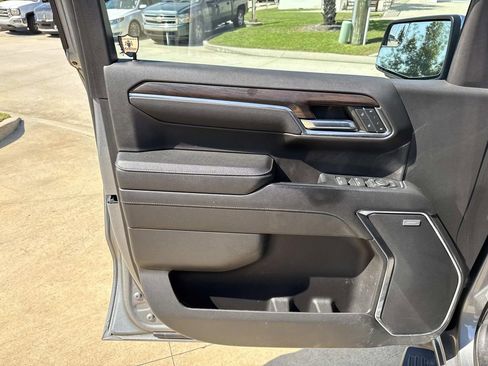 Used 2023 GMC Sierra 1500 SLT w/ SLT Premium Package image 23