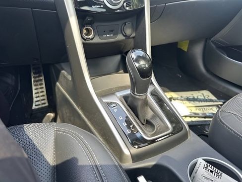 Used 2014 Hyundai Elantra GT w/ Option Group 03 FWD image 26