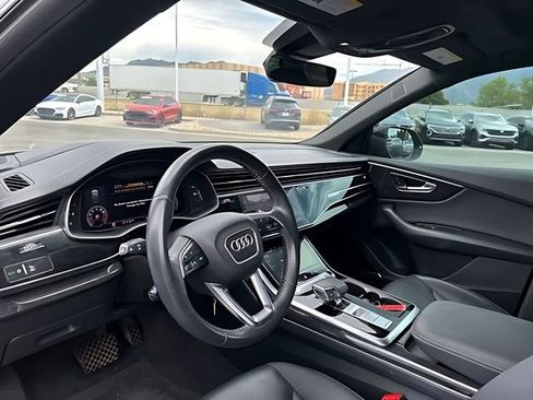 Used 2020 Audi Q8 Prestige AWD/4WD image 19