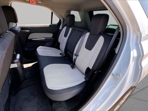Used 2016 Chevrolet Equinox LS FWD image 19