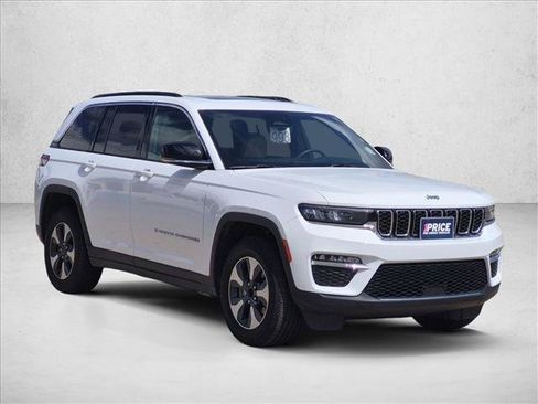 Used 2024 Jeep Grand Cherokee Limited 4xe AWD/4WD image 3