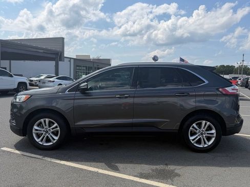 Used 2019 Ford Edge SEL w/ Equipment Group 201A FWD image 8