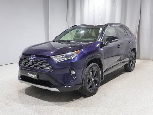 Used 2019 Toyota RAV4 XSE w/ XSE Weather Package AWD/4WD image 7