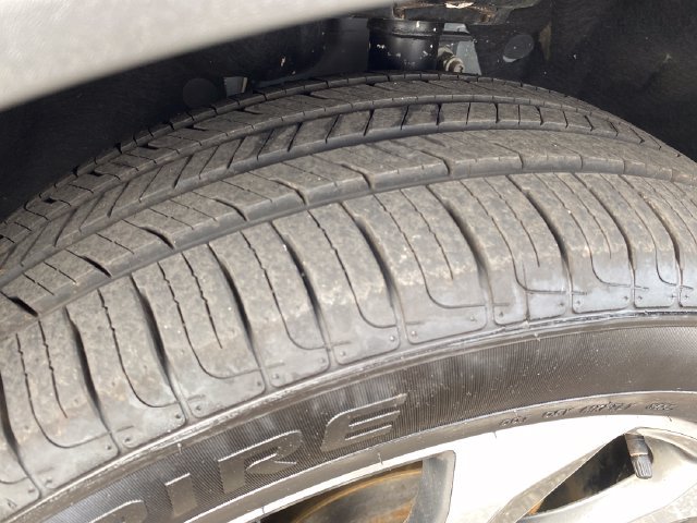 Used 2025 Ford Escape Platinum AWD/4WD image 24