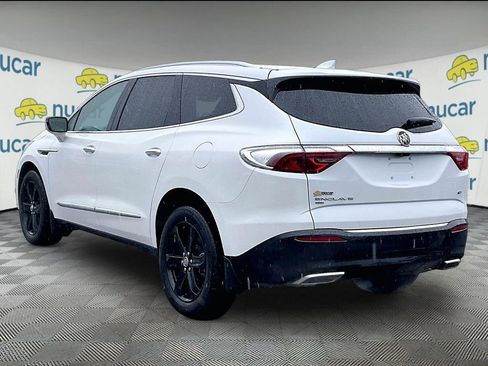 Used 2024 Buick Enclave Essence w/ Experience Buick Package image 4