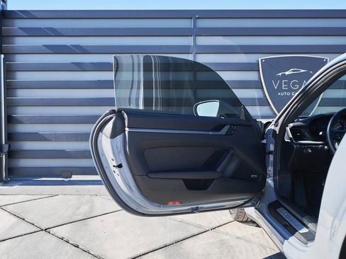 Used 2024 Porsche 911 Carrera S w/ Sport Package image 21