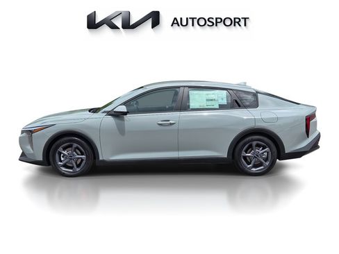 New 2026 Kia K4 FWD image 14